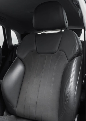 Audi Q5 cena 159900 przebieg: 75000, rok produkcji 2018 z Czersk małe 154